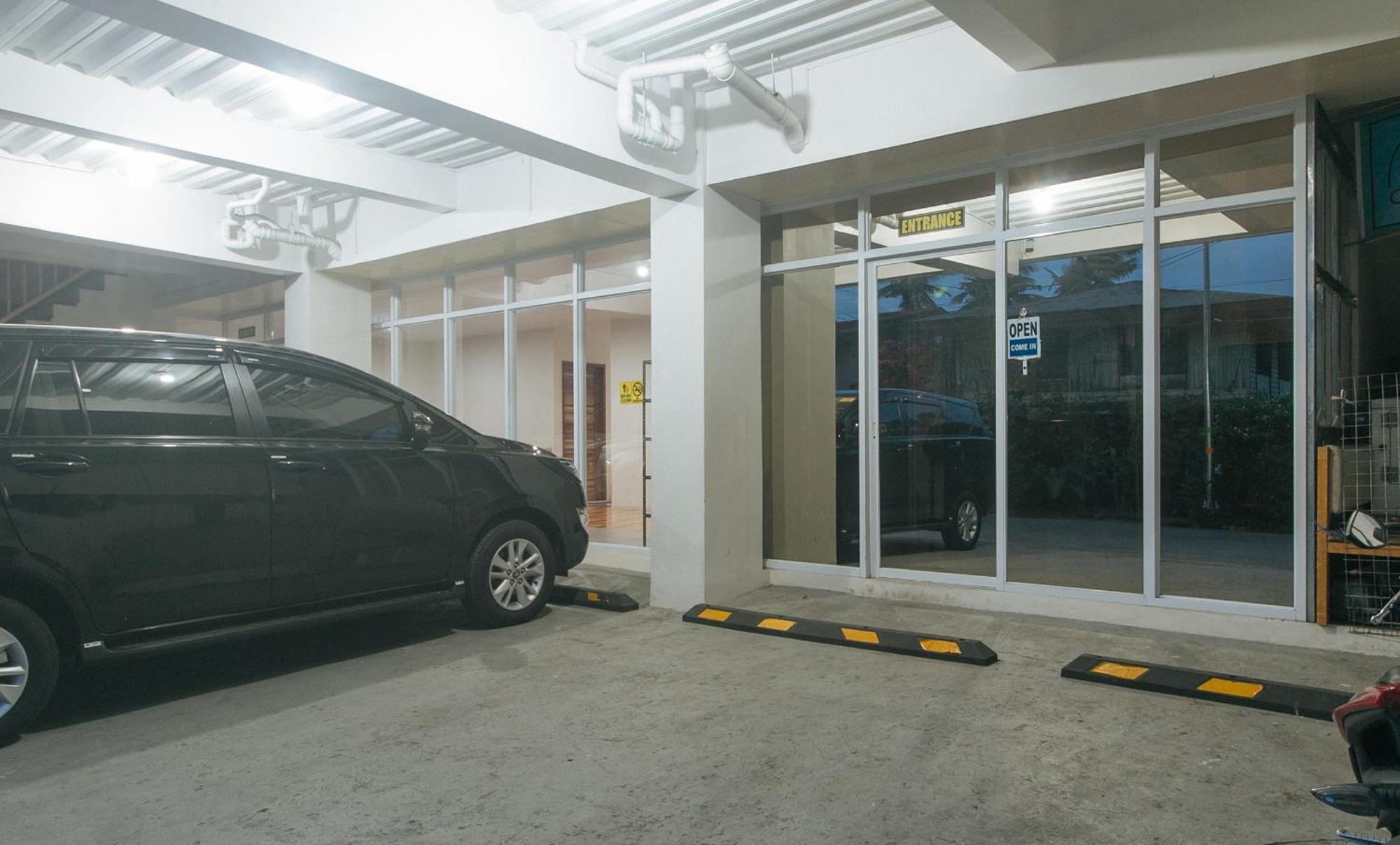 Cozy Cove Inn By Reddoorz Bacolod Buitenkant foto
